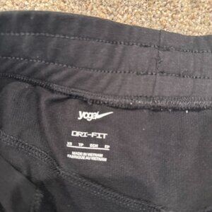 Women's XS Nike Black Yoga Pants